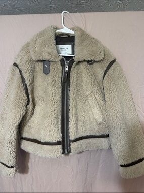 American Eagle Outfitters Women’s Teddy Shearling Jacket in Beige with Dark Trim